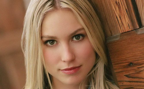 hot tv babe every week:sarah carter